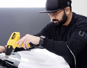 Removing car window tint in Inver Grove Heights